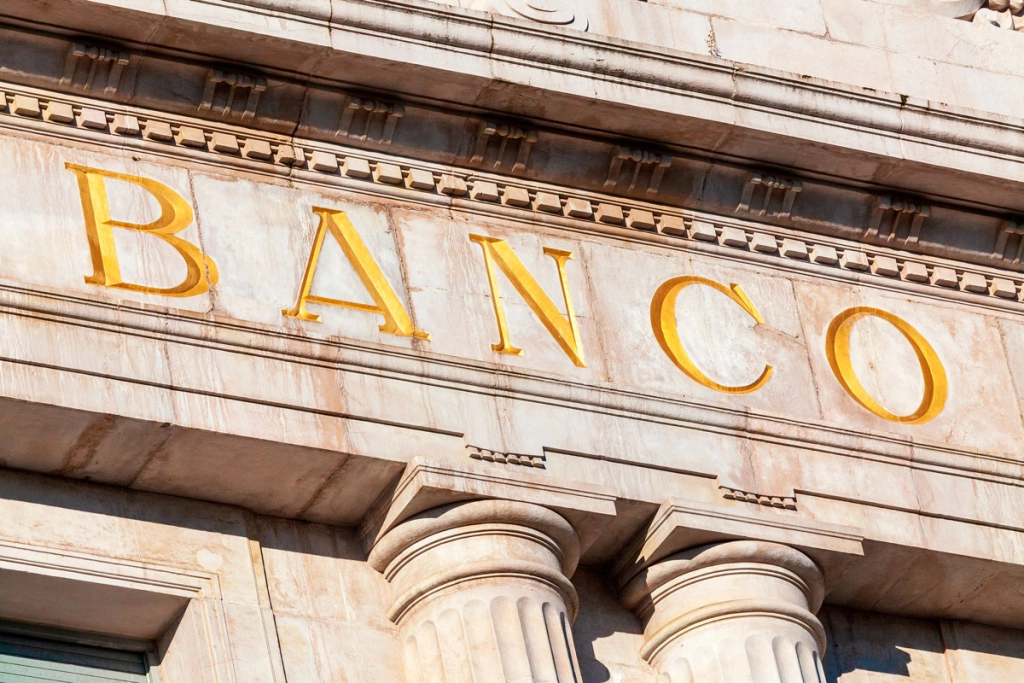 Unlocking the World of Offshore Banking: A Guide for Tamarindo Residents