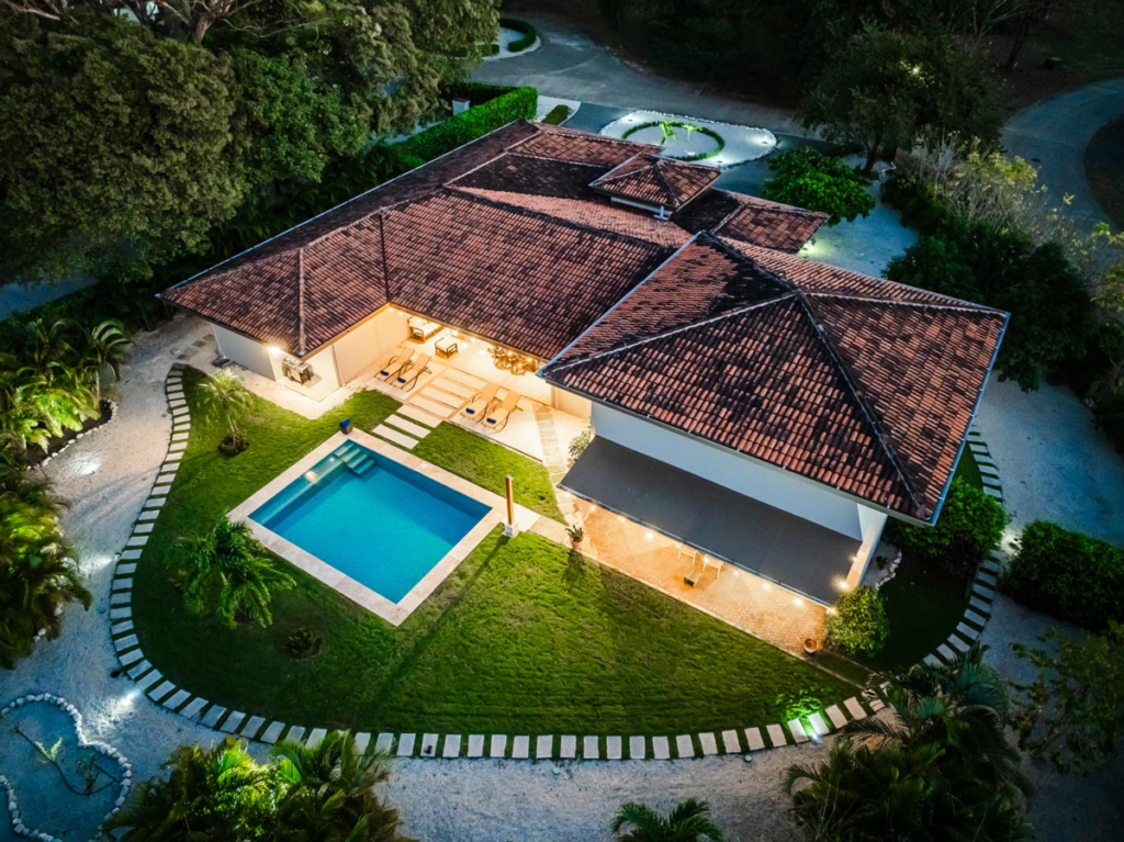 Tropical Modern Home Casa Kenya Las Brisas