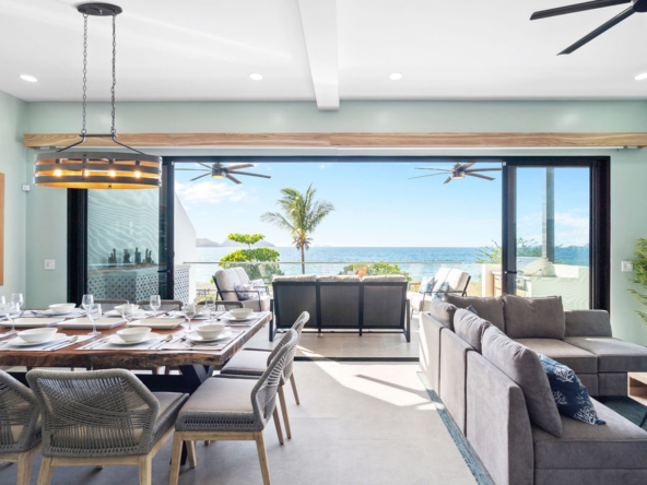 Beachfront Home Villa Ballena