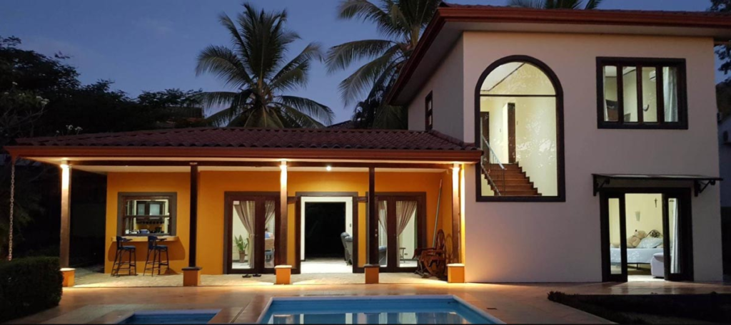 Private 2-Story Home Villa Flamboyan at La Josefina