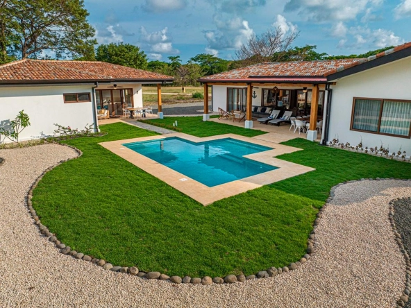 Stunning Modern Luxurious Residence in Pinilla
