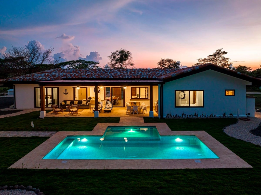 Stunning Modern Luxurious Residence in Pinilla