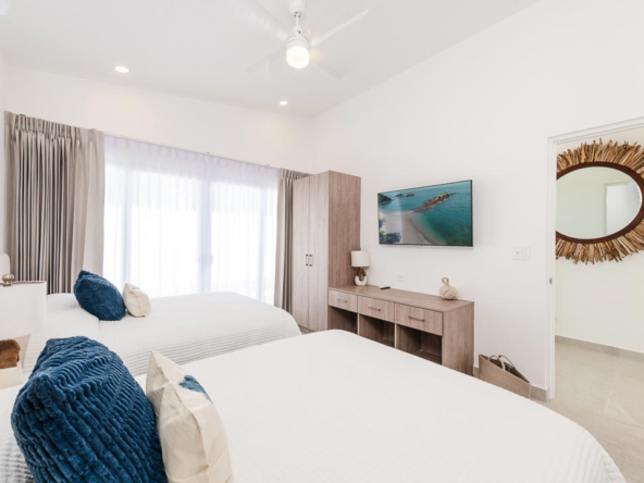 Luxury Villa in Ultra-Modern Condominium The Enclave